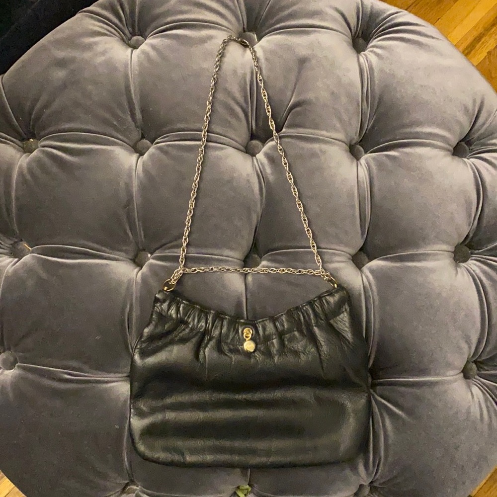 Ande vintage black purse with silver chain strap